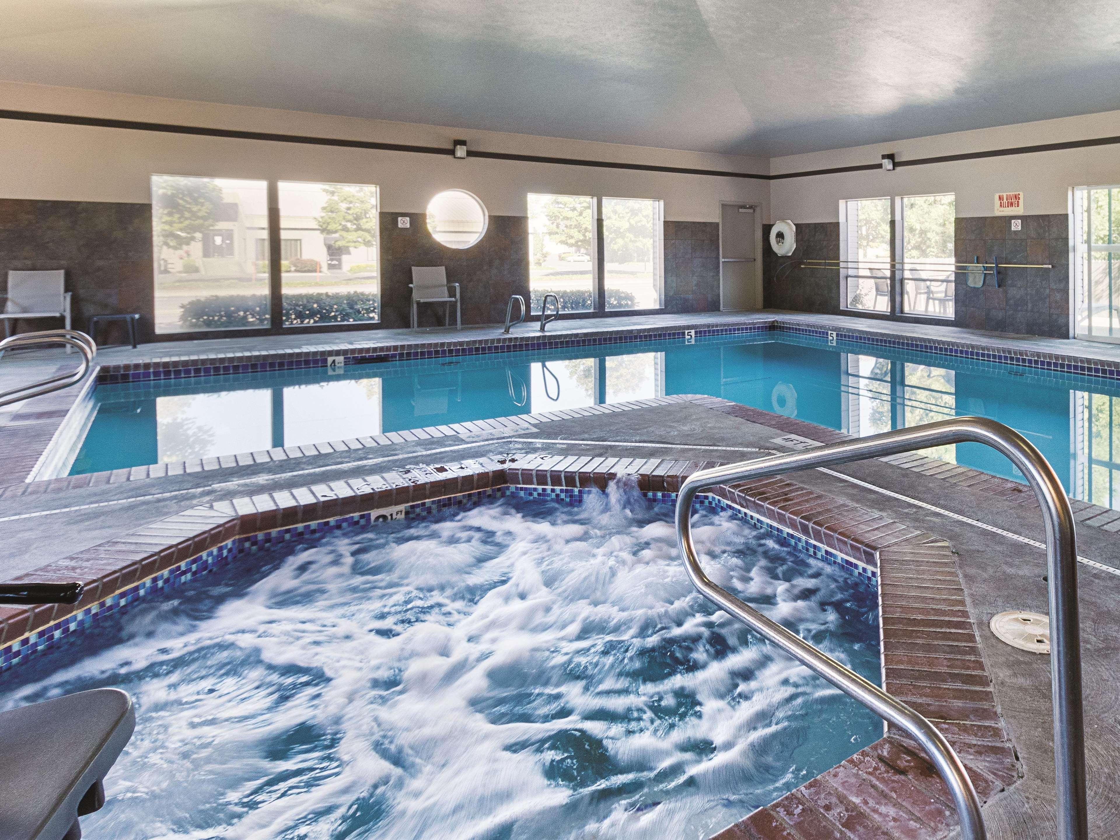 La Quinta By Wyndham Portland Nw Hotell Eksteriør bilde