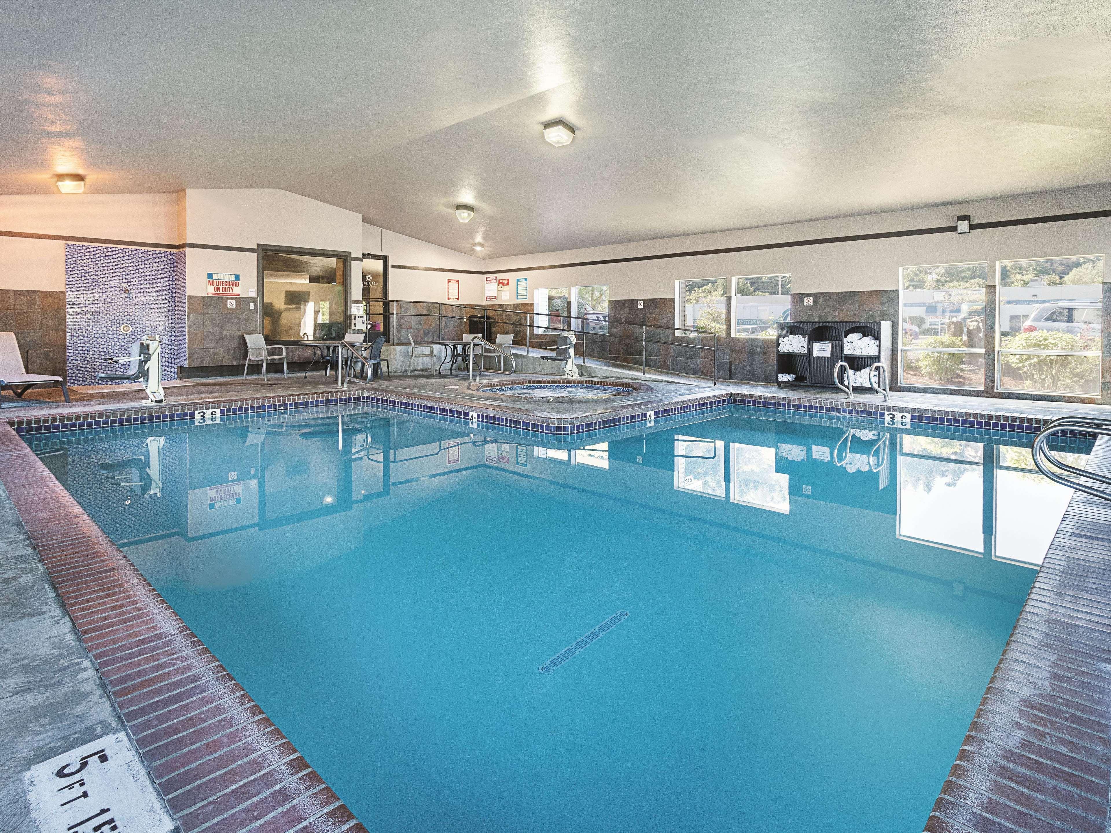La Quinta By Wyndham Portland Nw Hotell Eksteriør bilde