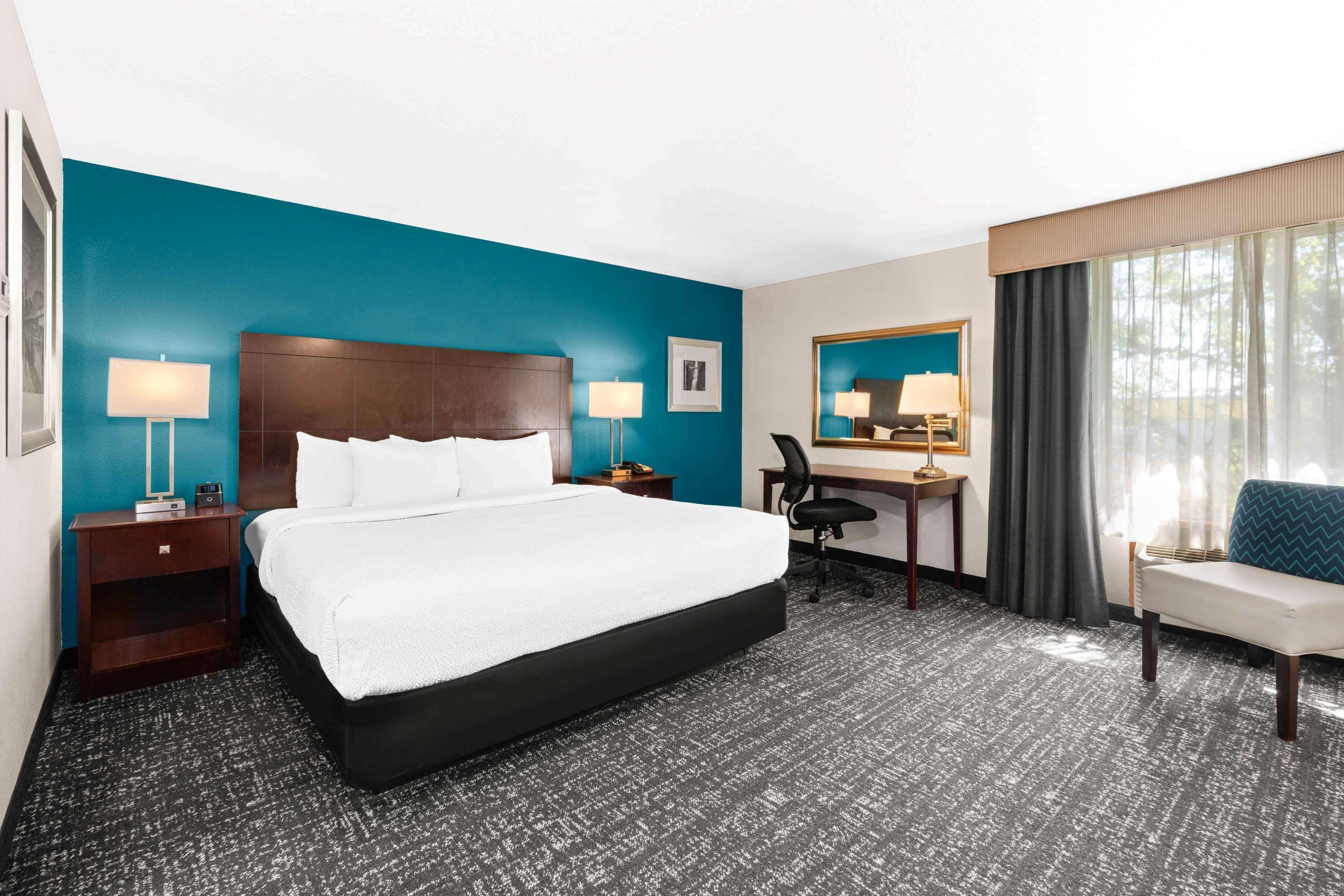 La Quinta By Wyndham Portland Nw Hotell Eksteriør bilde