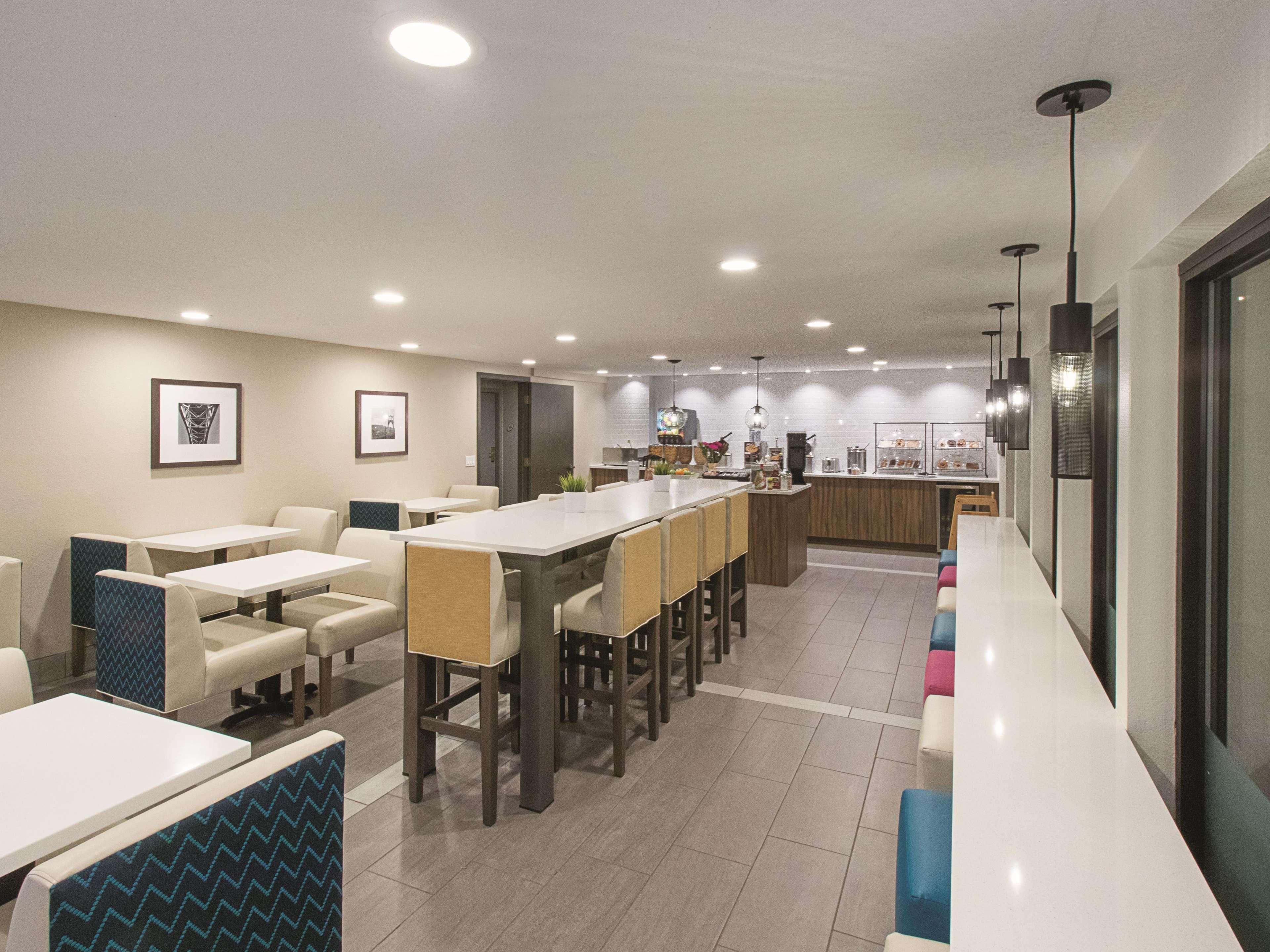 La Quinta By Wyndham Portland Nw Hotell Eksteriør bilde